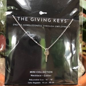 NWT The Giving Keys Mini Believe Necklace
